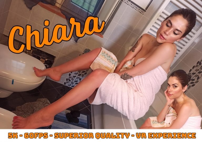 VRFootFetish - Gorgeously beautiful Chiara takes a warm bath